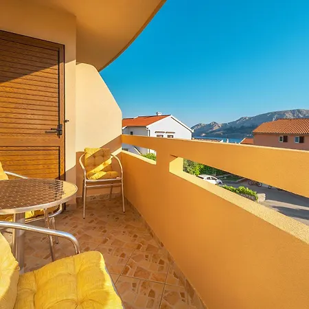 Emil With Balcony * 바슈카