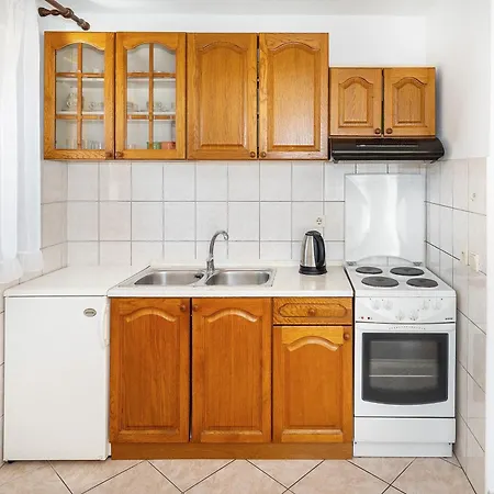 아파트 Emil With Balcony *