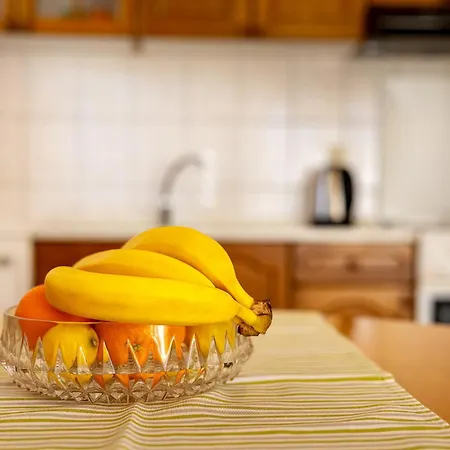 Emil With Balcony Apartmán *