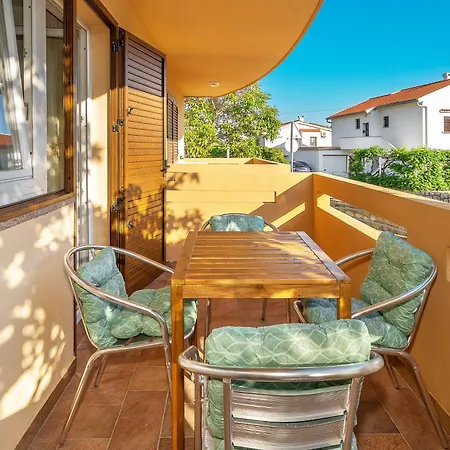 Emil With Balcony Apartmán Baška