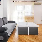 Apartamento Emil With Balcony *