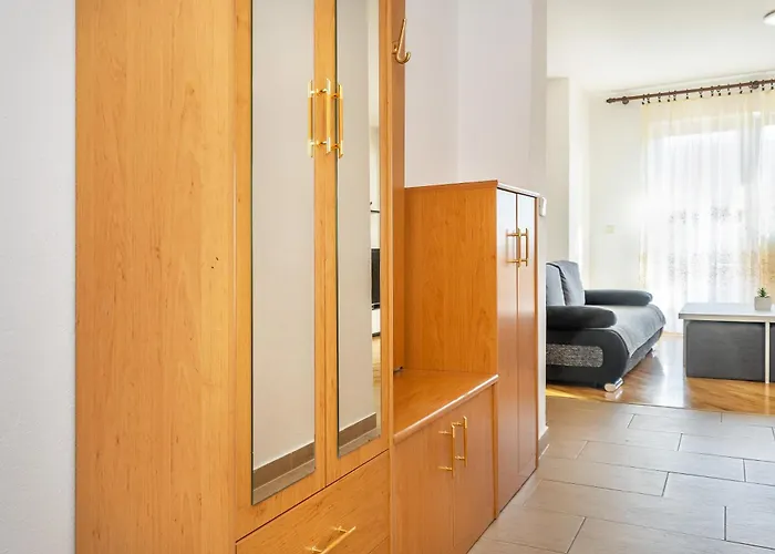 Apartament Emil With Balcony *